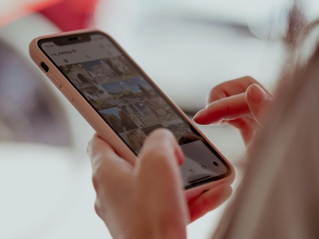 रील्&zwj;स देखने की आदत को कैसे करें कम