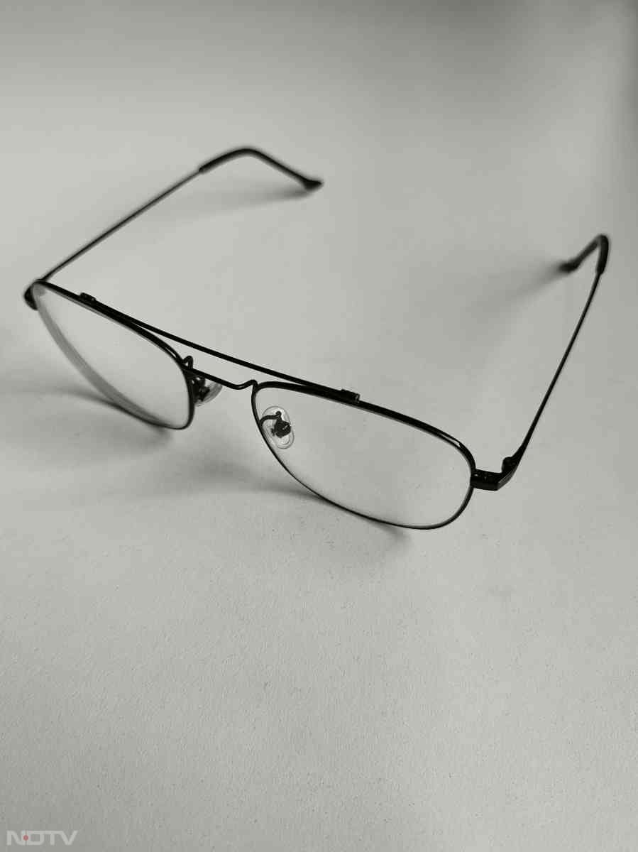 बराबर मात्रा में सौंफ, बादाम और मिश्री लेकर उसे पीसकर एक पाउडर बना लें. रोज रात को सोने से पहले इस पाउडर का एक चम्मच हल्के गर्म दूध के साथ लें.