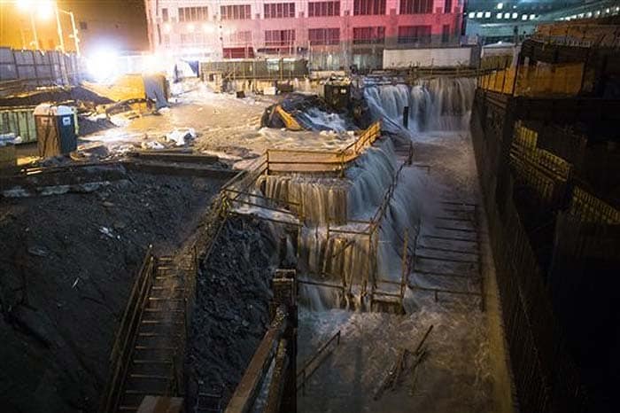 Superstorm Sandy slams into US East coast