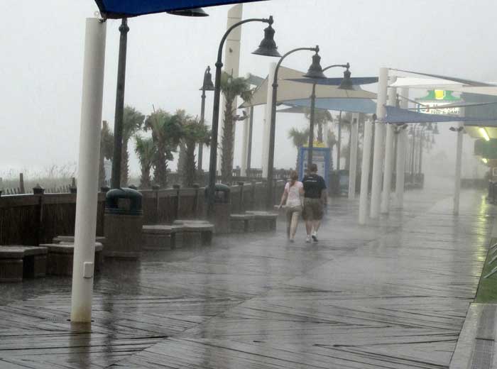 Dramatic pics: Hurricane Irene
