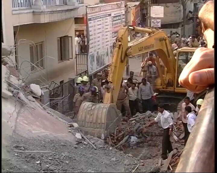 Three municipal officials who granted permission to four-storey structure that collapsed in Hyderabad killing over 13 people have been suspended.(NDTV Photo)