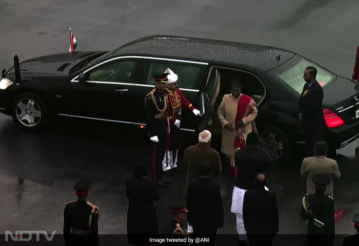 President Droupadi Murmu arrives for the Beating Retreat ceremony at Vijay Chowk in Delhi.