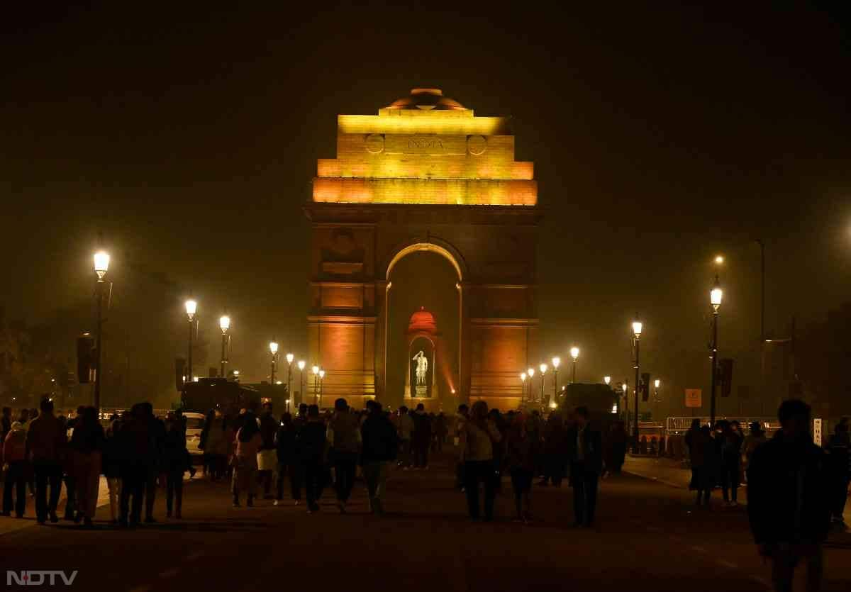 Delhi's famous spots - India Gate, Hauz Khas, Connaught Place, and Lajpat Nagar - were filled with people