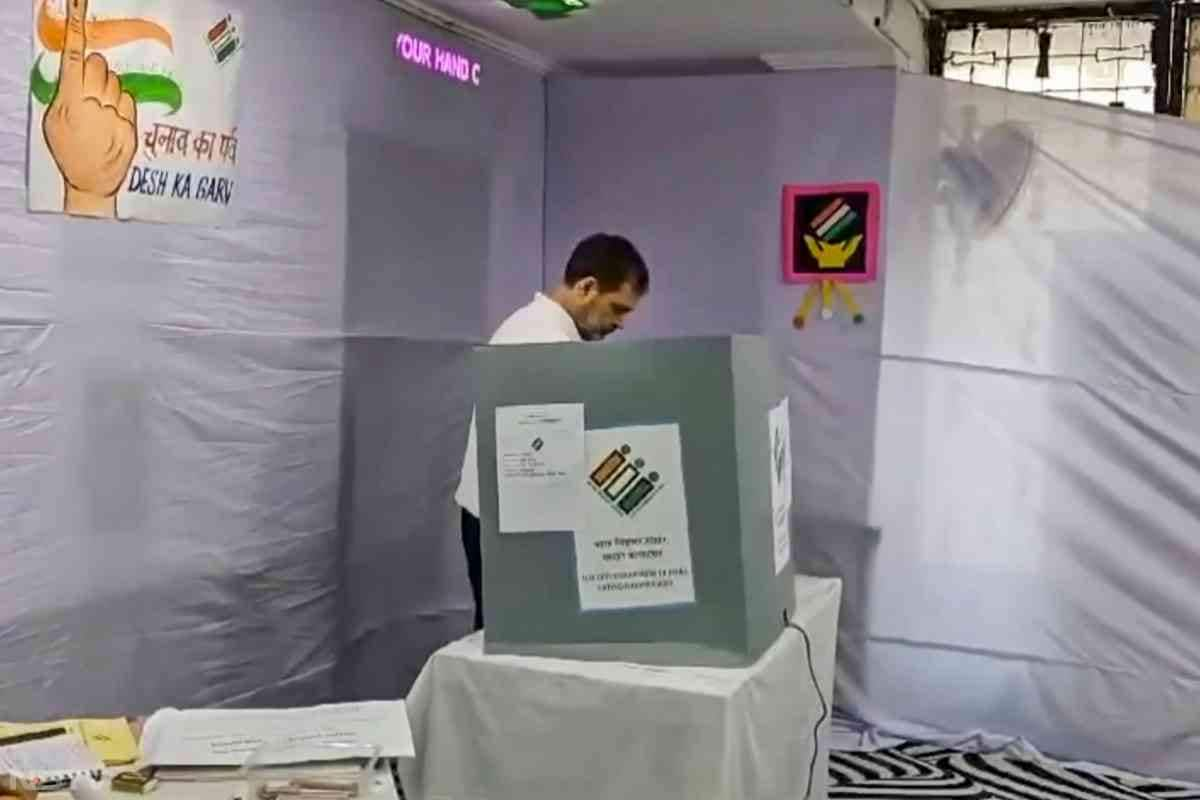 Congress leader and LoP in Lok Sabha Rahul Gandhi casts his vote at a polling booth during in New Delhi