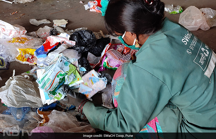 In Pune, SWaCH, A Cooperative Of Waste Pickers Is Reducing Wasteload On Landfills