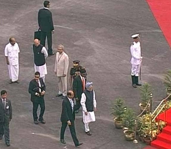 Prime Minister Manmohan Singh arrives at Red Fort.