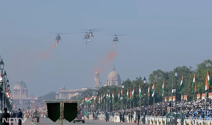 Flower petals showered on the Kartavya Path from Mi-17 IV choppers of the Indian Air Force's 129 Helicopter Unit. Flying in a 'dhwaj formation', the helicopters showered flower petals on the audience present at Kartavya Path for the Republic Day parade. The formation of helicopters was led by Group Captain Alok Ahlawat.