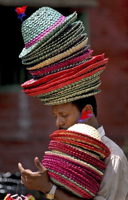 Sunscreen lotions, sun glasses and sun-blocking hats have become the hottest items to be sold in the hot-hot summer.