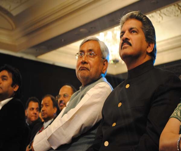 Anand Mahindra, vice-chairman and managing director of industrial conglomerate Mahindra Group, was the Business Leader of the Year. M&M under his leadership has emerged as the numero uno in tractors and utility vehicles.<br><br>In this pic, Anand Mahindra is seen with Bihar Chief Minister Nitish Kumar.<br><br>
<a target="_blank" class="text2bold_link" href="http://www.ndtv.com/convergence/ndtv/new/ioy09/ioyhome09.aspx">NDTV Indian of the Year: And the winners are...</a>