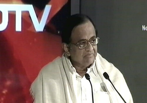 Home Minister P Chidambaram braced the occasion with his&nbsp;thoughts on Indo-Pak relations. He said that terror cannot be defeated by non-violence in these times. The Home Minister, who has a mammoth task ahead of him, said that in the 150 days left for his government, he will act with speed and determination.