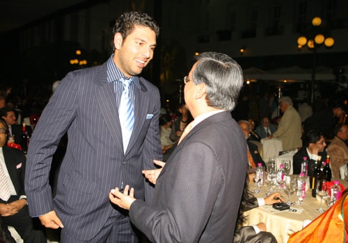 NDTV's Indian of the Year 2008 was a grand occasion where several Indians were recognised for their contribution in shaping Brand India. Yuvraj Singh of the Indian cricket team was amongst the many guests on the occasion.