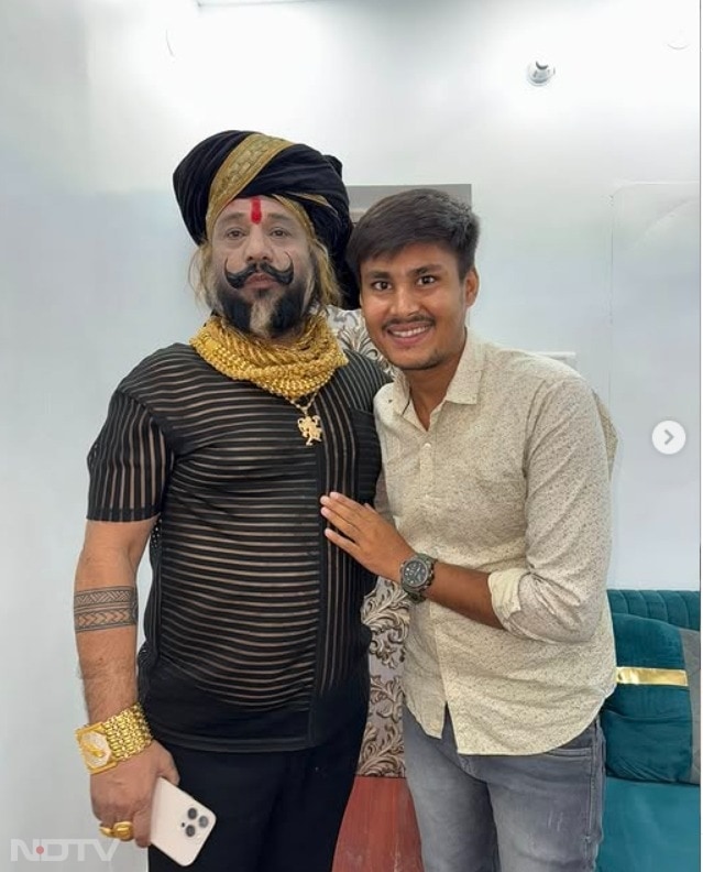 ये हैं गोल्डन मैन ऑफ बिहार, जिनका असली नाम प्रेम कुमार है.