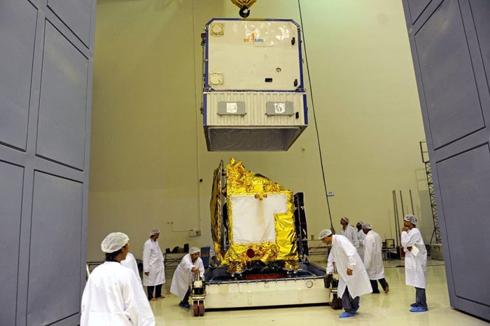First pics: Mangalyaan at space port