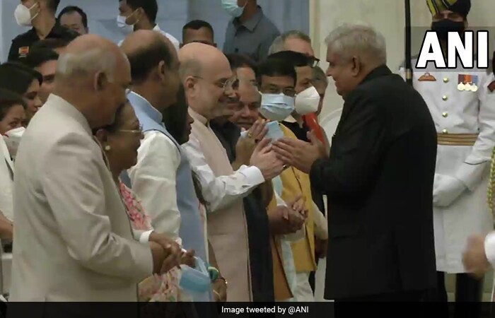 इस दौरान नवनिर्वाचित उपराष्ट्रपति जगदीप धनखड़ ने केंद्रीय गृह मंत्री अमित शाह से भी बात की. (फोटो: एएनआई)