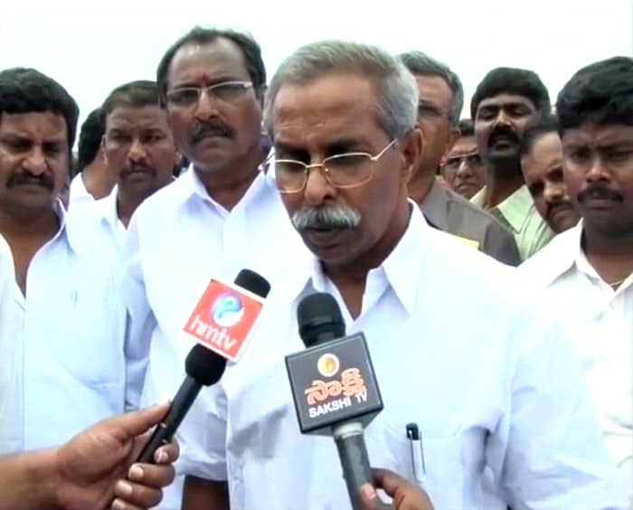 "I don't know why they chose this date to start the Assembly session. Many of YSR's followers requested the government to change the dates but they paid no heed," said Y S Vivekananda Reddy, YSR's brother.