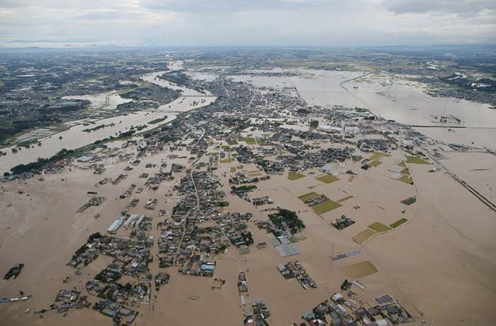 An aerial view shows a flooded area in Joso, Ibaraki Prefecture, on September 10, 2015. (AFP Photo)