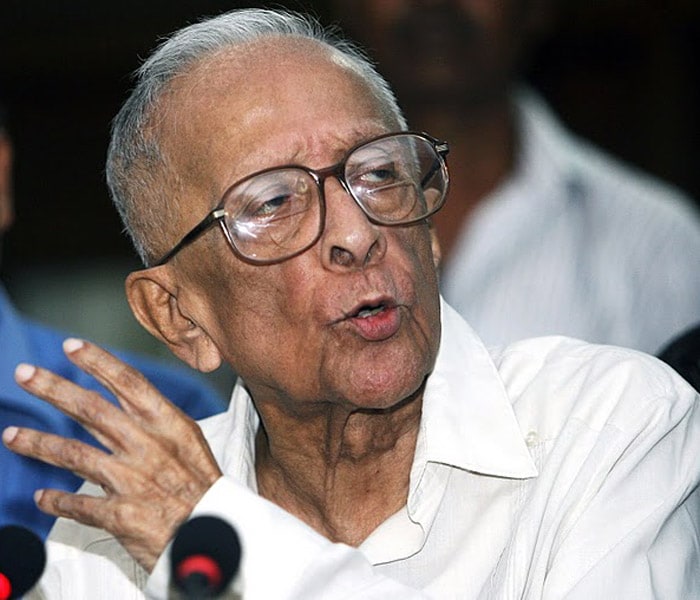 Veteran Communist leader and former West Bengal Chief Minister, Jyoti Basu passed away in Kolkata's AMRI Hospital on Sunday (January 17) at the age of 95. (NDTV Photo)