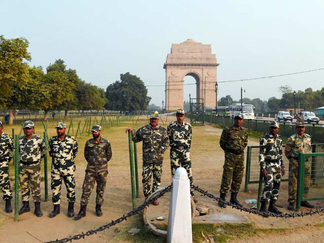 The protesters however moved back to India Gate, with plans to hold a candle-light vigil.