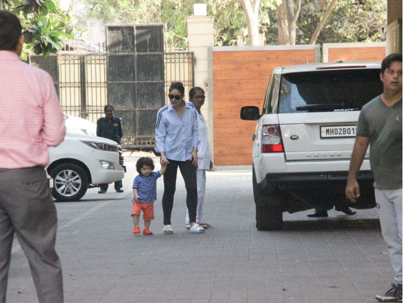 Photo : These Pics of Kareena And Taimur Will Make Your Day