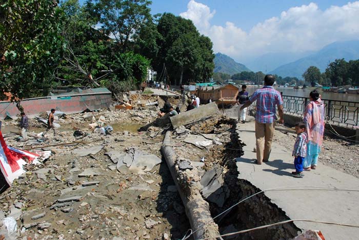 Kashmir Floods: A Ravaged Valley, Then and Now
