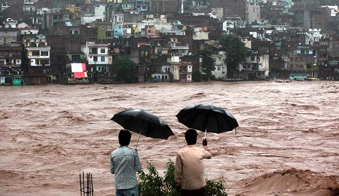 All the major rivers including Tawi, Jhelum and Chenab are breaching embankments and flowing at danger levels. (Agence France Presse photo)