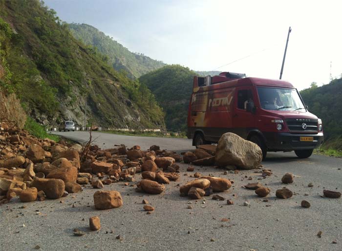 Roads to Kedarnath valley washed away