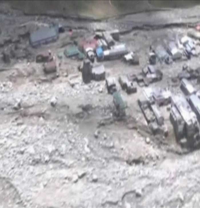 Roads to Kedarnath valley washed away
