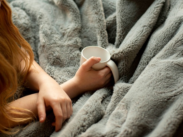 जानिए कंबल में जमी धूल आपको कैसे बीमार कर रही है