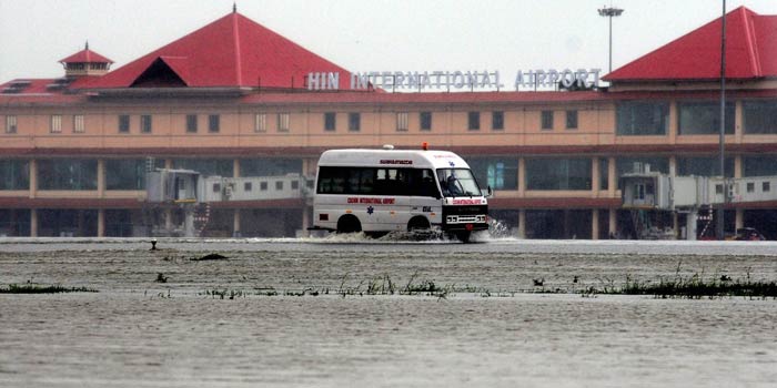 After being shut for over 24 hours, the Kochi airport in Kerala resumed flight operations on Tuesday afternoon.