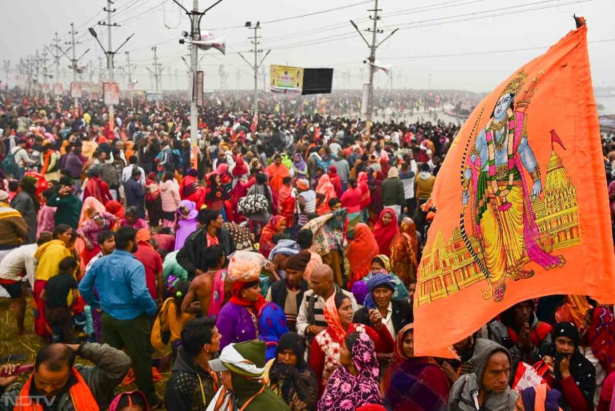 महाकुंभ के लिए सरकार द्वारा विशेष आयोजन किए गए हैं. साथ ही श्रद्धालुओं की सुविधाओं का भी पूरा ध्यान रखा गया है.