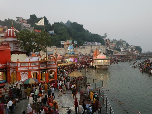Mahakumbh 2025: प्रयागराज आने वाले 40 करोड़ श्रद्धालुओं को गाइड करेगा 'कुंभ सहायक', जानें इसके बारे में
