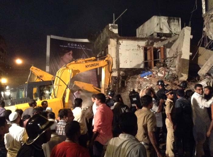 Multi-storey building collapses in Mumbai