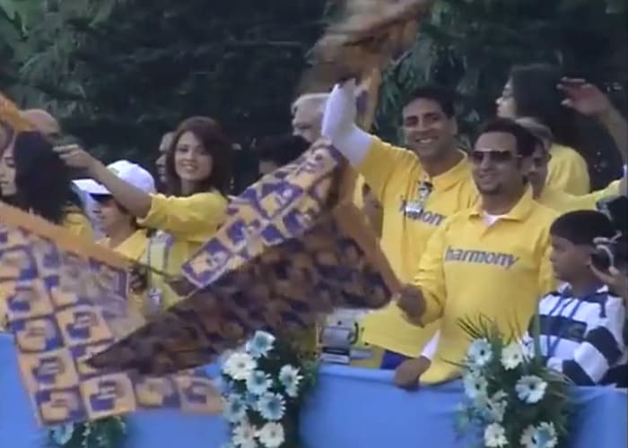 Akshay Kumar, impressed by the seniors on the run, said more than giving them any inspiration, he had come to take inspiration and blessings from them.
