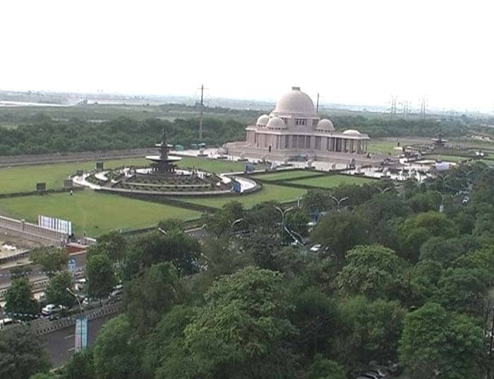 Angry residents moved the Supreme Court. An initial enquiry ordered by the Environment Ministry found several environmental violations. And the fact that the memorial was coming up close to the Okhla Bird Sanctuary further complicated matters.