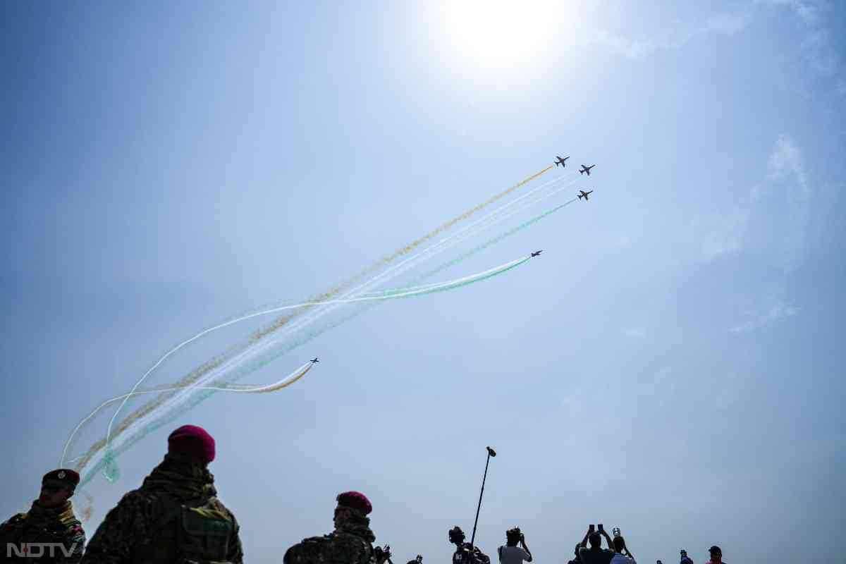 ग्रुप कैप्टन नंदा राजेंद्र ने बताया ऑपरेशन सिंदूर के दौरान भी, यह एक विरासती लड़ाकू विमान था, हालाँकि, इसे ओआरपी (ऑपरेशनल रेडीनेस प्लेटफॉर्म) कर्तव्यों के लिए नियुक्त किया गया था, और यदि आवश्यकता पड़ी तो हम आसमान की रक्षा के लिए तैयार थे.