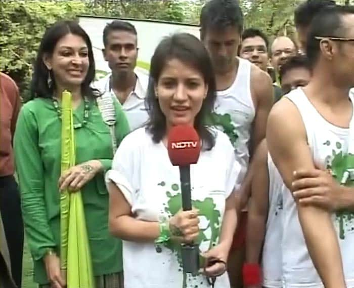 NDTV's Gargi Rawat with well-known dancer and activist Mallika Sarabhai who flagged off the Green Run.