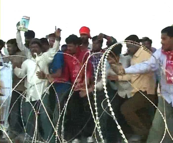 The police came under severe criticism from the public, who complained that it took them hours to reach their destinations. The police had barricaded the surrounding routes with barbed wires towards the Tank Bund area ahead of the march.