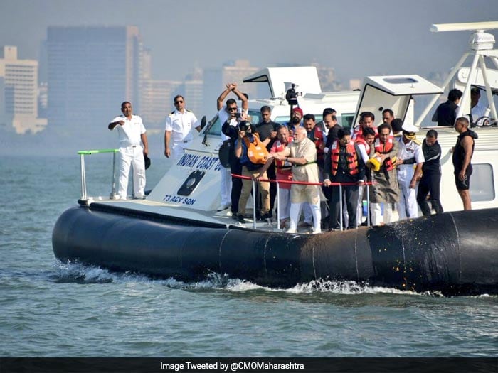 On Hovercraft, PM Modi Performs Jal Pujan For Rs 3,600 Crore Shivaji Memorial