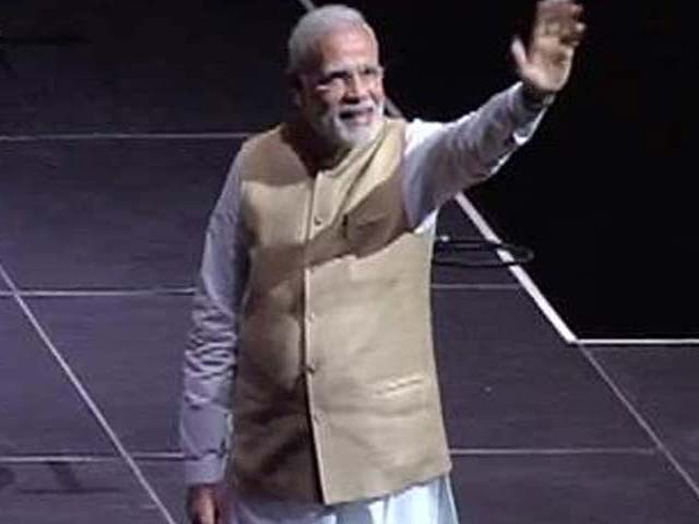 5 Pics: PM Modi Speaks With the Indian Community in San Jose 5 Pics: PM Modi Speaks With the Indian Community in San Jose