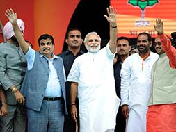 Photo : Assembly polls 2013: Narendra Modi on the campaign trail