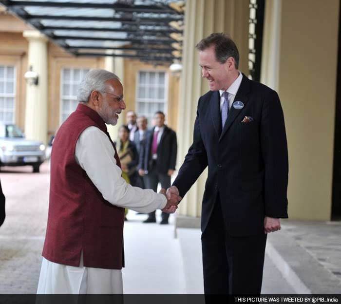 5 Pics: PM Modi Lunches With Queen at Buckingham Palace
