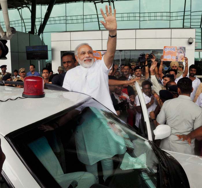 Gujarat Chief Minister Narendra Modi is in Odisha to meet Puri Shankaracharya, the seer of the famous Jagannath temple in Puri.