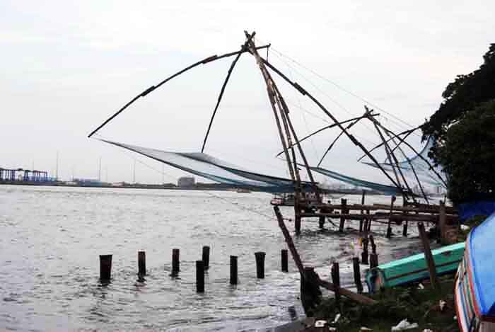 <b>Chinese fishing nets: </b>In Kochi, Chinese fishing nets are fixed for an unusual form of fishing ? shore operated lift nets. (Photo: Ketki Angre)