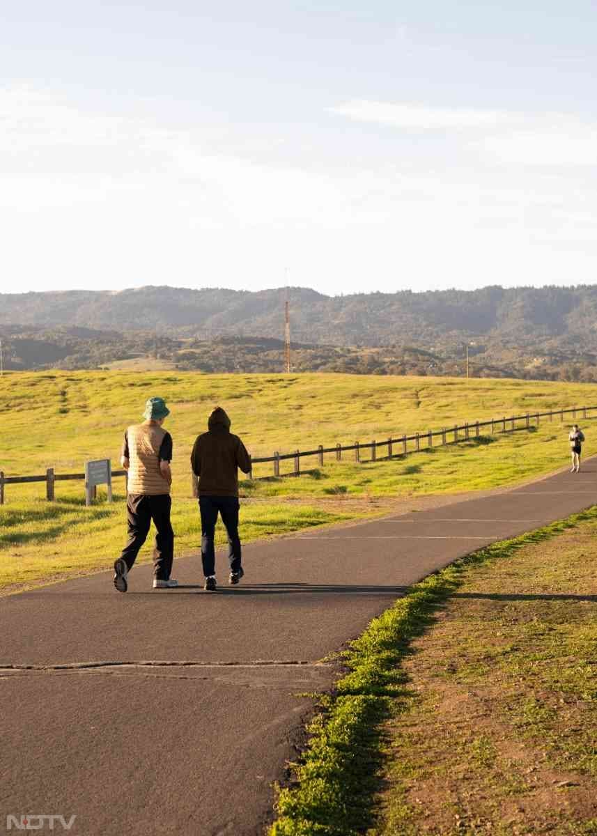 सुबह वॉक पर जाने से शरीर का मेटाबॉलिज्म बेहतर बना रहता है.