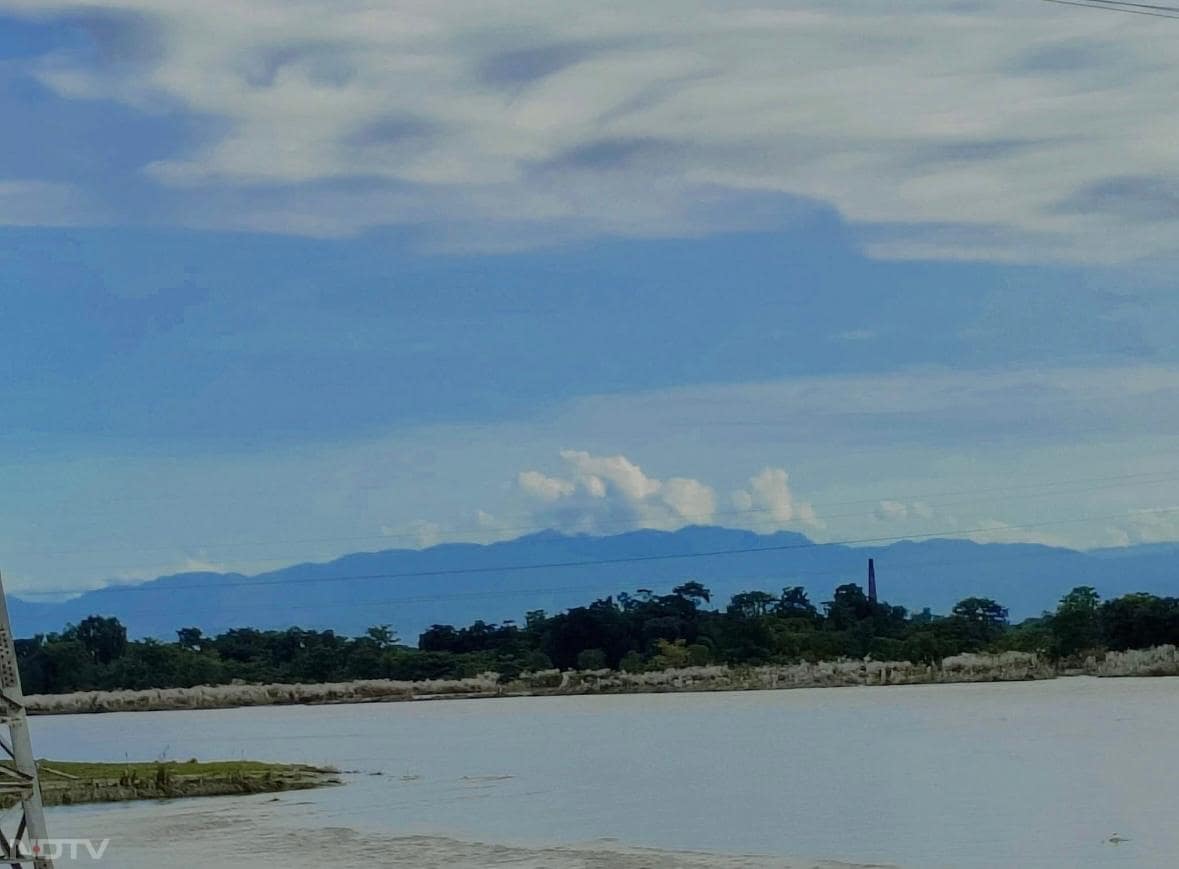 तस्वीरें : खुला आसमान, बिहार से दिखी दुनिया की सबसे ऊंची चोटी! क्या आपने देखा माउंट एवरेस्ट
