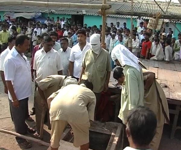 To add to the family's woes, Ayub's maternal grandfather, stressed about the child's welfare, passed away on Monday morning. Ayub's grandmother has been admitted to hospital. (NDTV Photo)