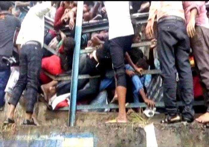 22 killed, many injured in a stampede that broke out on a bridge near Mumbai's Elphinstone Road station. The injured have been taken to KEM hospital and other hospitals in the locality.