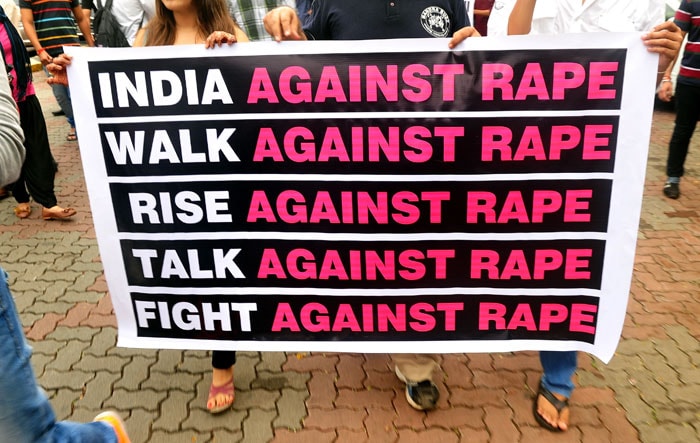 Sonam joins protests against Mumbai gang-rape