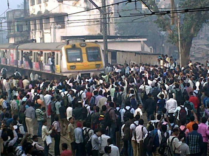 The protests began after a train approaching a station came to a standstill after an overhead wire reportedly snapped. As the train came to a standstill,  the schedule was thrown into disarray, with huge delays.