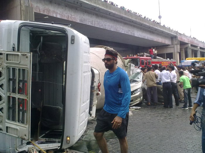 The driver lost control on the flyover and the truck plunged and fell on the Innova car driving on a road below the flyover.